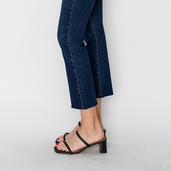 Risen Straight Leg Jeans Dark Wash Frayed Hem Ankle Length - Picture 5 of 7
